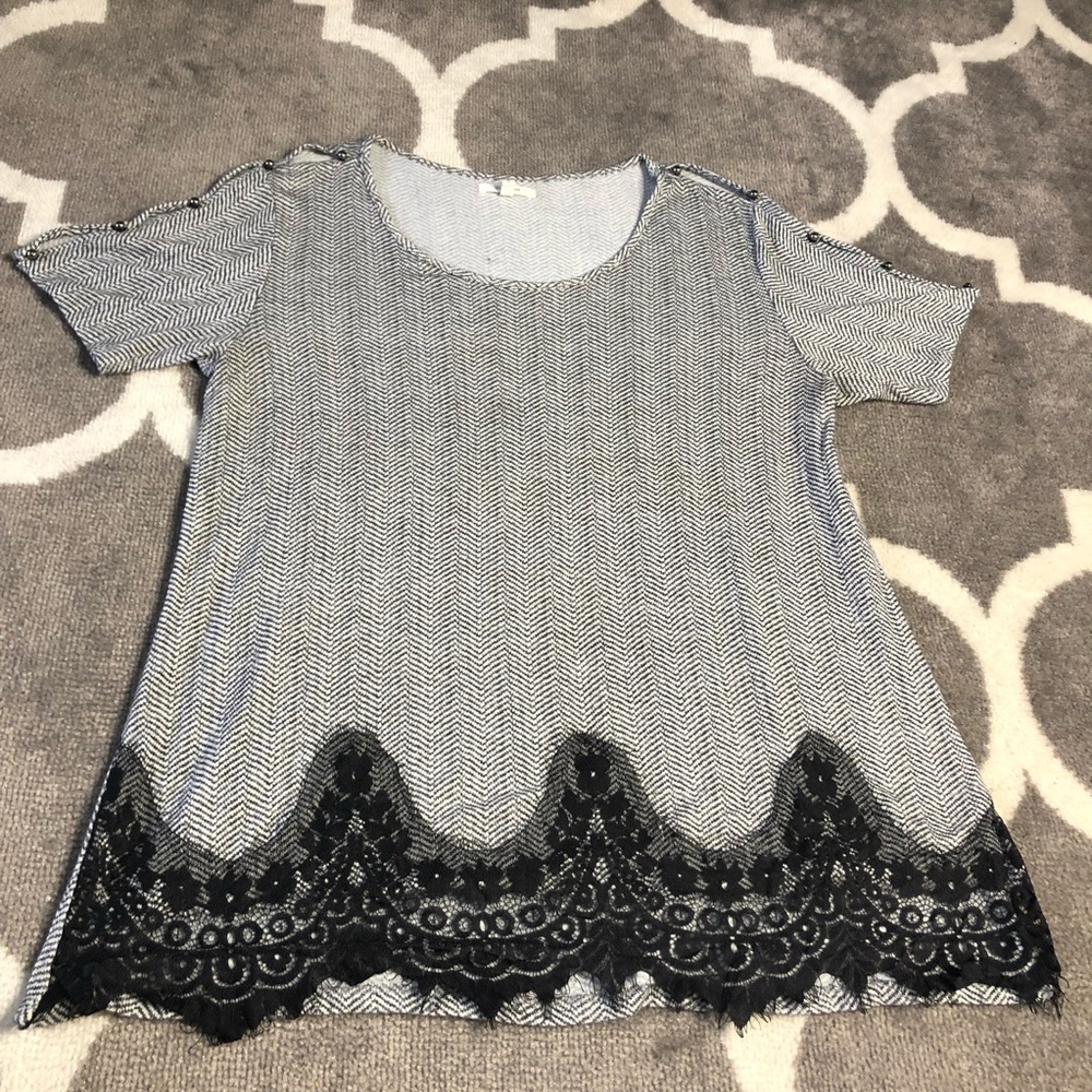 Maurices Shirt Womens Large Chevron Lace Top Black White